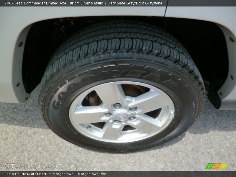 Bright Silver Metallic / Dark Slate Gray/Light Graystone 2007 Jeep Commander Limited 4x4