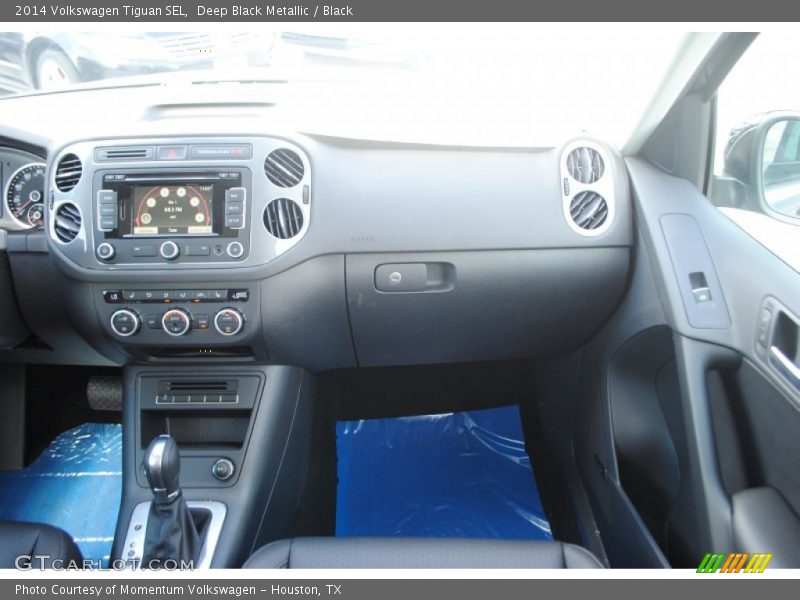 Deep Black Metallic / Black 2014 Volkswagen Tiguan SEL