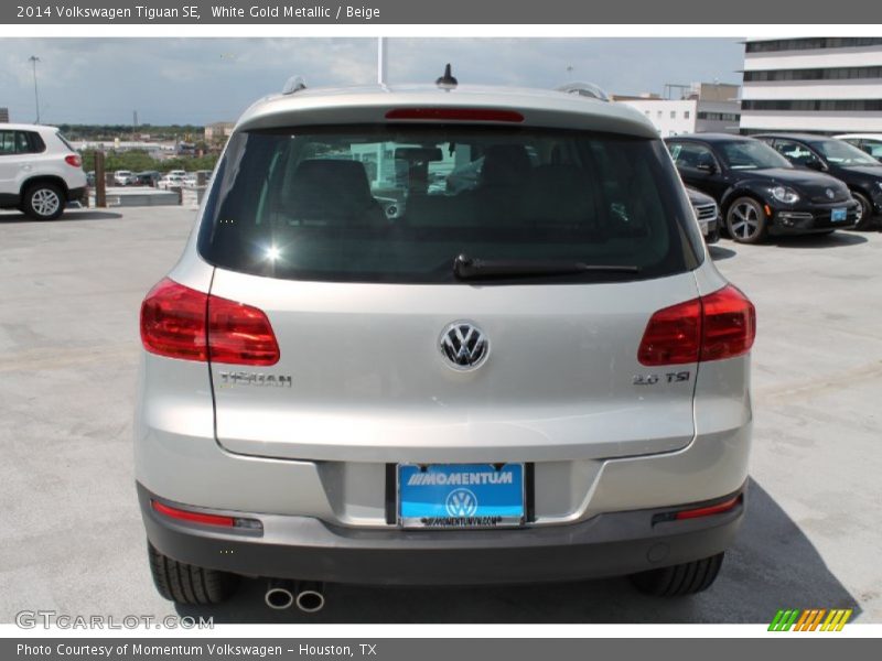 White Gold Metallic / Beige 2014 Volkswagen Tiguan SE