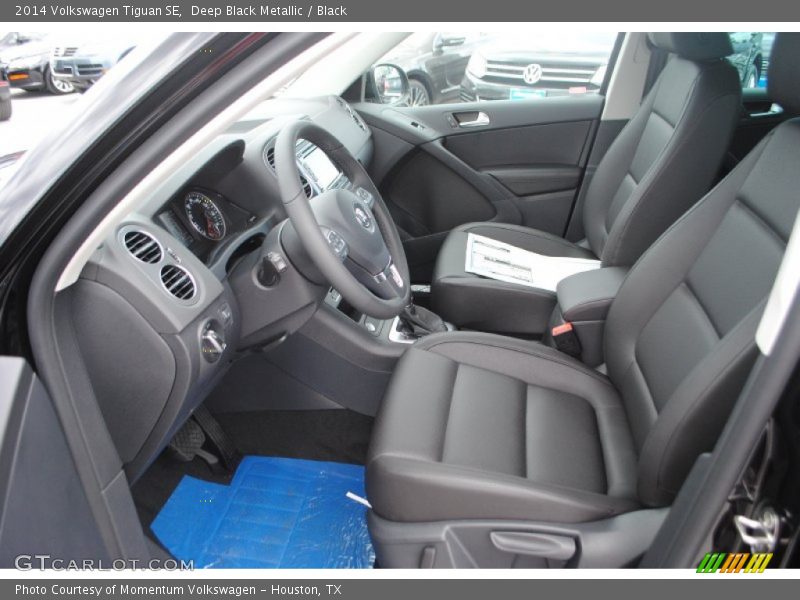 Deep Black Metallic / Black 2014 Volkswagen Tiguan SE