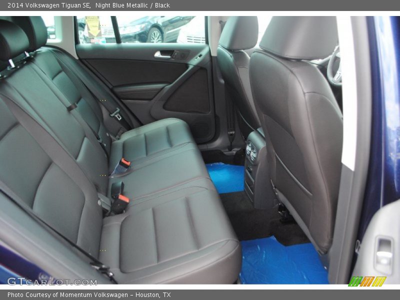 Night Blue Metallic / Black 2014 Volkswagen Tiguan SE