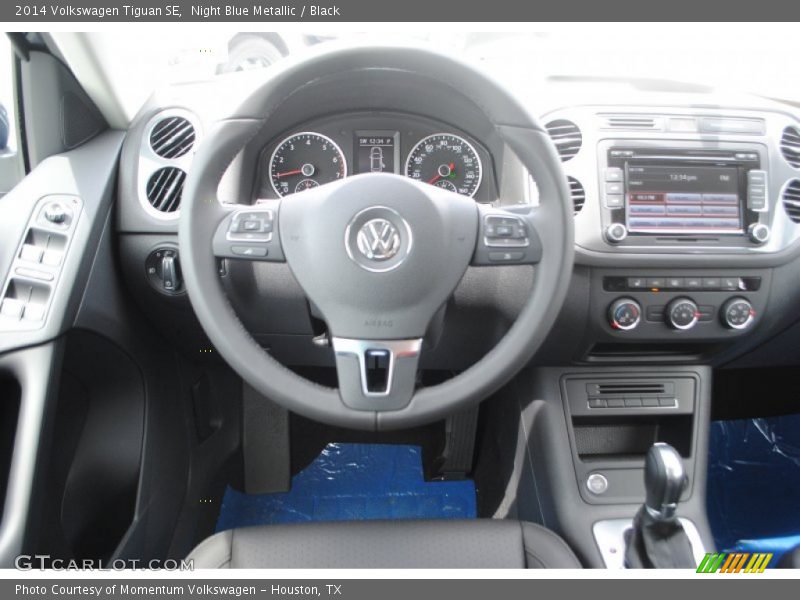 Night Blue Metallic / Black 2014 Volkswagen Tiguan SE