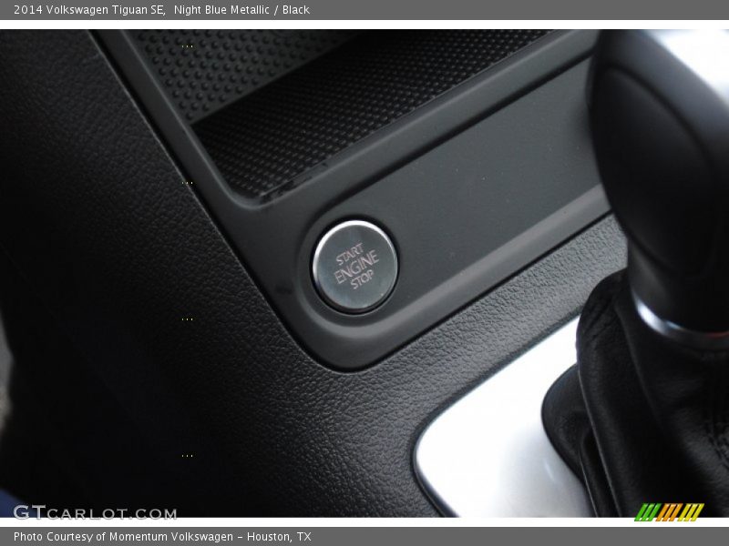 Night Blue Metallic / Black 2014 Volkswagen Tiguan SE