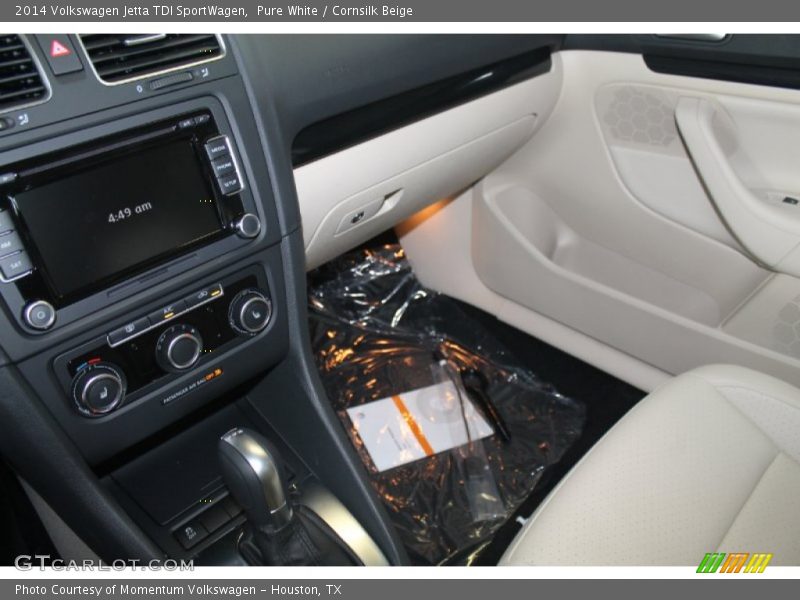 Pure White / Cornsilk Beige 2014 Volkswagen Jetta TDI SportWagen