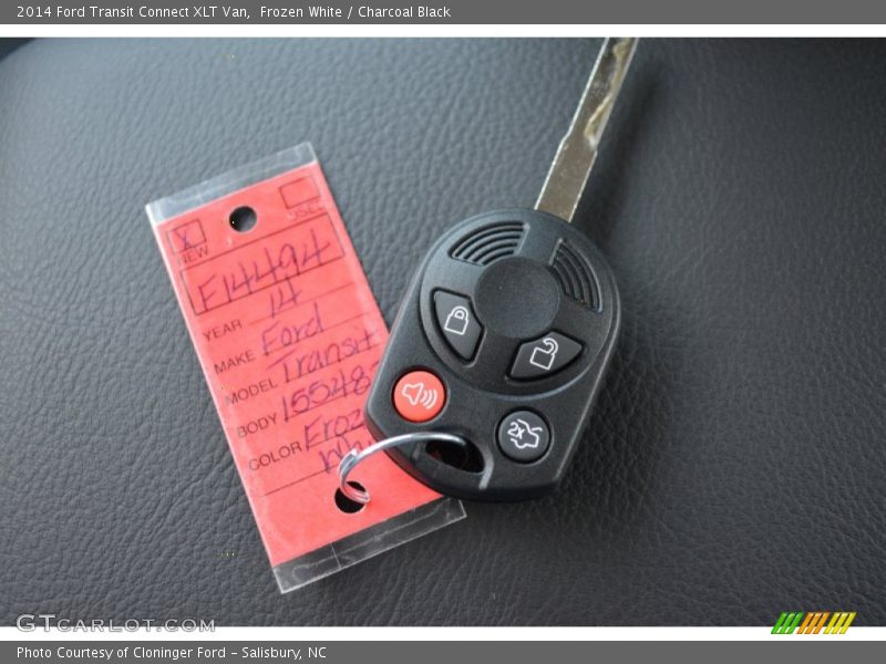 Frozen White / Charcoal Black 2014 Ford Transit Connect XLT Van