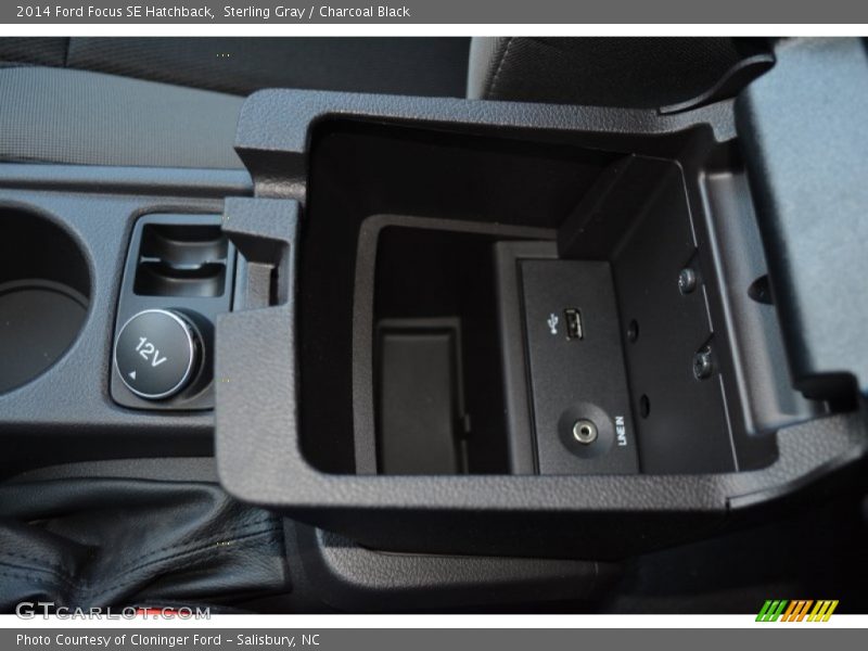 Sterling Gray / Charcoal Black 2014 Ford Focus SE Hatchback