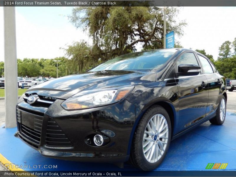 Tuxedo Black / Charcoal Black 2014 Ford Focus Titanium Sedan