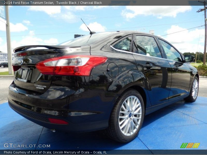 Tuxedo Black / Charcoal Black 2014 Ford Focus Titanium Sedan