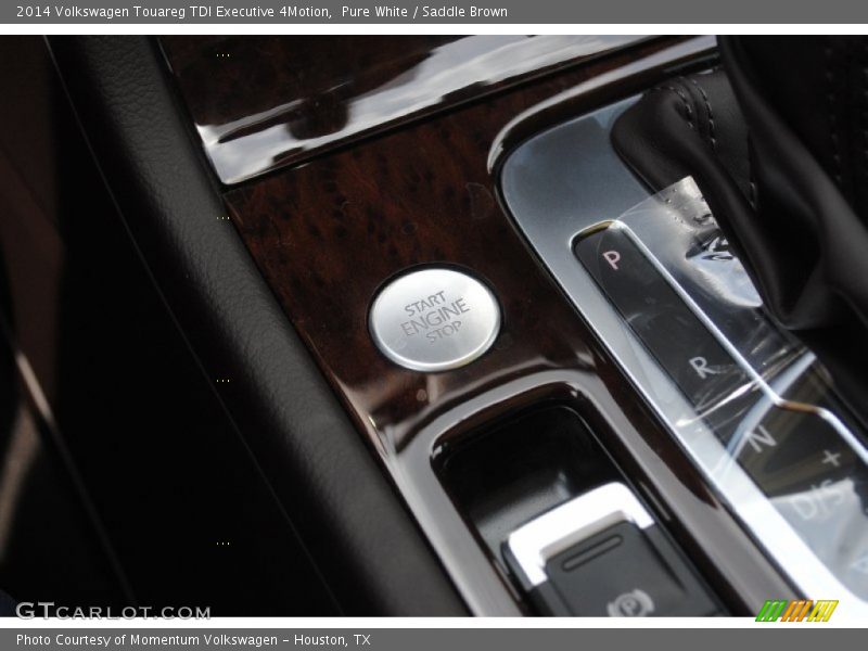 Pure White / Saddle Brown 2014 Volkswagen Touareg TDI Executive 4Motion