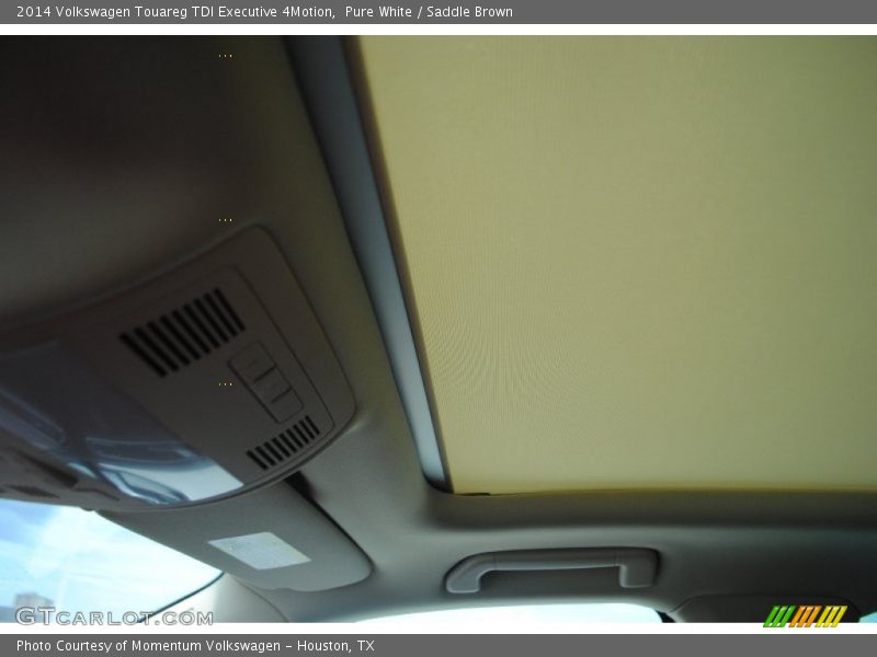 Pure White / Saddle Brown 2014 Volkswagen Touareg TDI Executive 4Motion