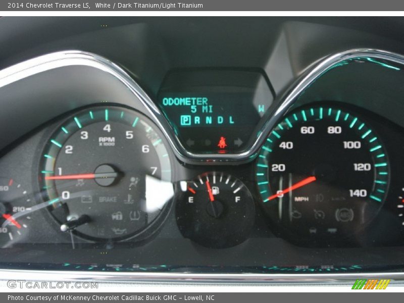 White / Dark Titanium/Light Titanium 2014 Chevrolet Traverse LS