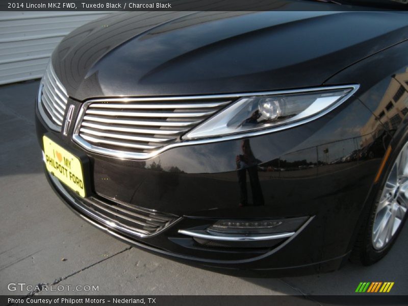 Tuxedo Black / Charcoal Black 2014 Lincoln MKZ FWD