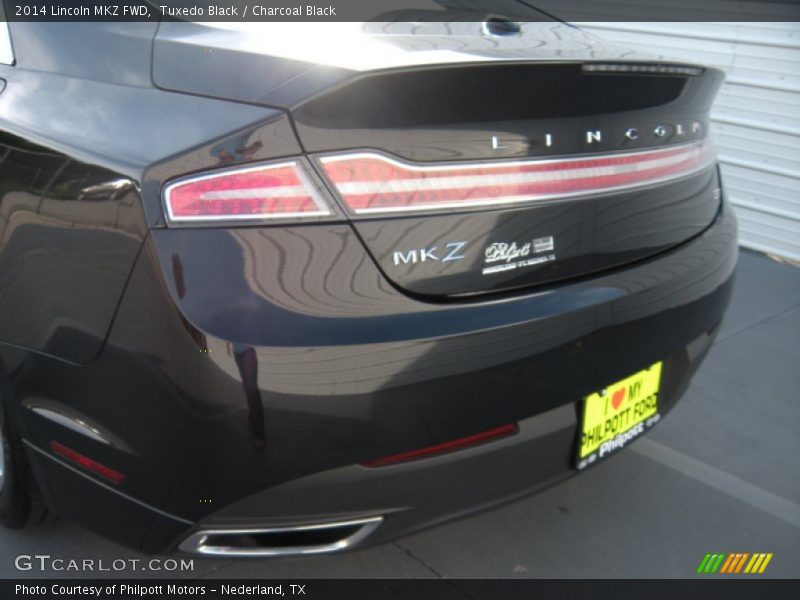 Tuxedo Black / Charcoal Black 2014 Lincoln MKZ FWD