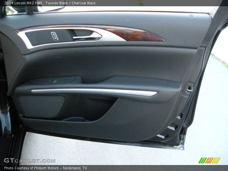 Tuxedo Black / Charcoal Black 2014 Lincoln MKZ FWD