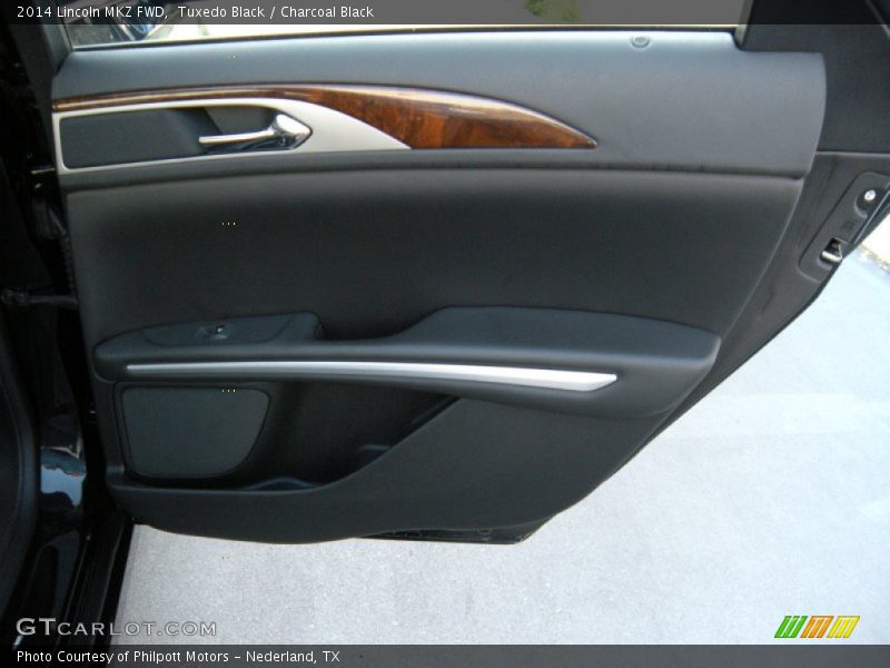 Tuxedo Black / Charcoal Black 2014 Lincoln MKZ FWD