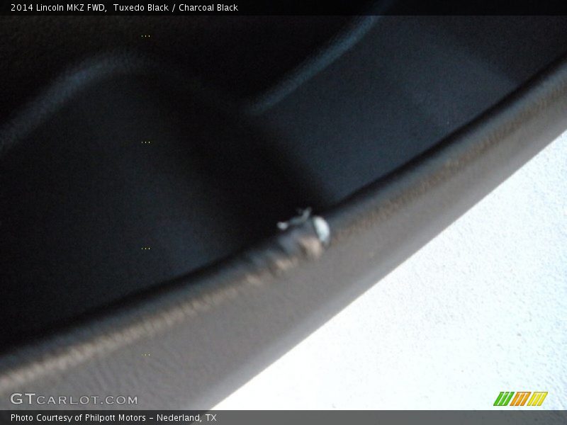 Tuxedo Black / Charcoal Black 2014 Lincoln MKZ FWD