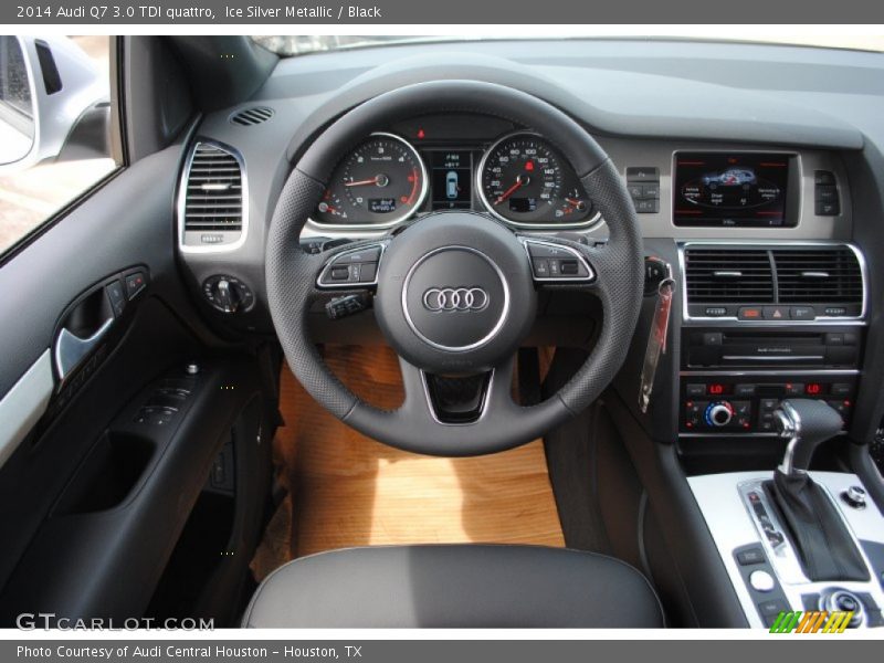  2014 Q7 3.0 TDI quattro Steering Wheel