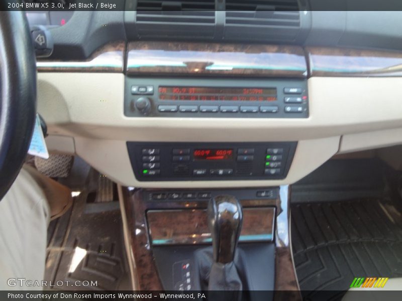 Jet Black / Beige 2004 BMW X5 3.0i