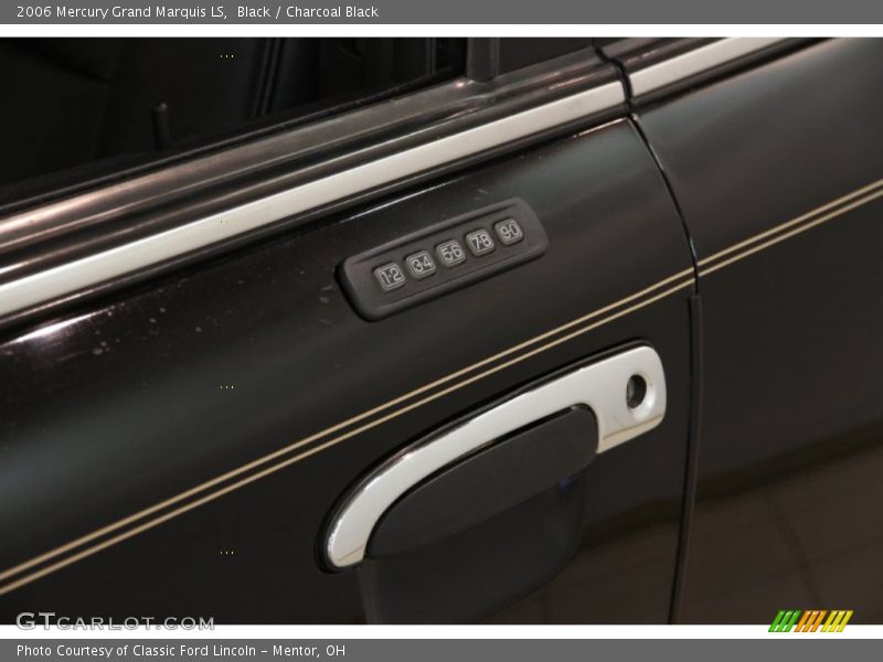 Black / Charcoal Black 2006 Mercury Grand Marquis LS