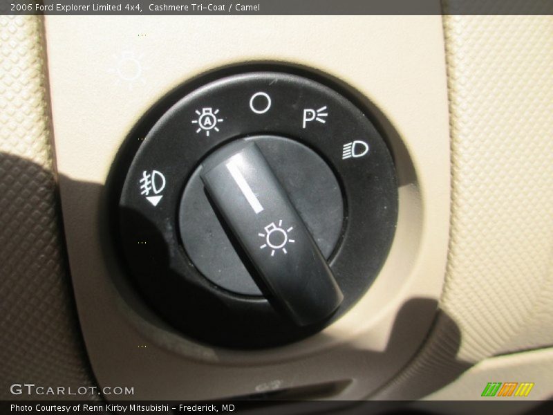 Cashmere Tri-Coat / Camel 2006 Ford Explorer Limited 4x4