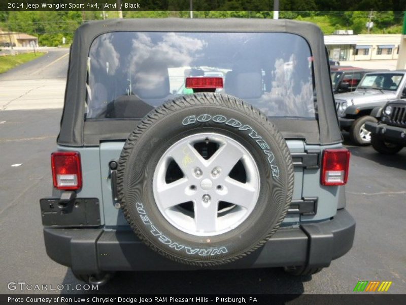 Anvil / Black 2014 Jeep Wrangler Sport 4x4