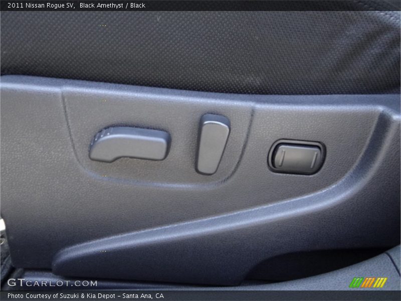 Black Amethyst / Black 2011 Nissan Rogue SV