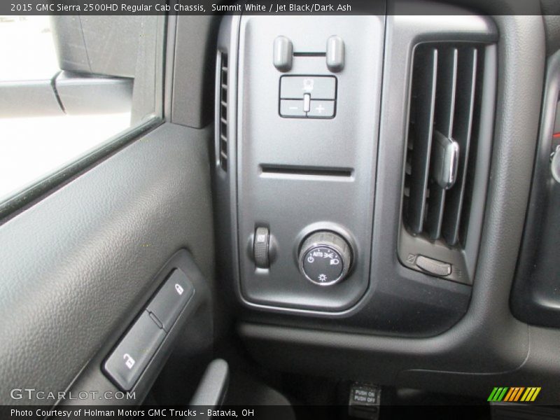 Controls of 2015 Sierra 2500HD Regular Cab Chassis