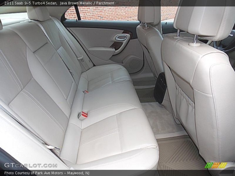 Rear Seat of 2011 9-5 Turbo4 Sedan