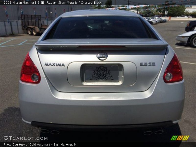 Radiant Silver Metallic / Charcoal Black 2008 Nissan Maxima 3.5 SE