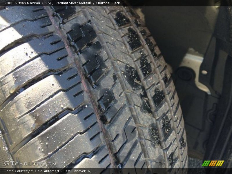 Radiant Silver Metallic / Charcoal Black 2008 Nissan Maxima 3.5 SE