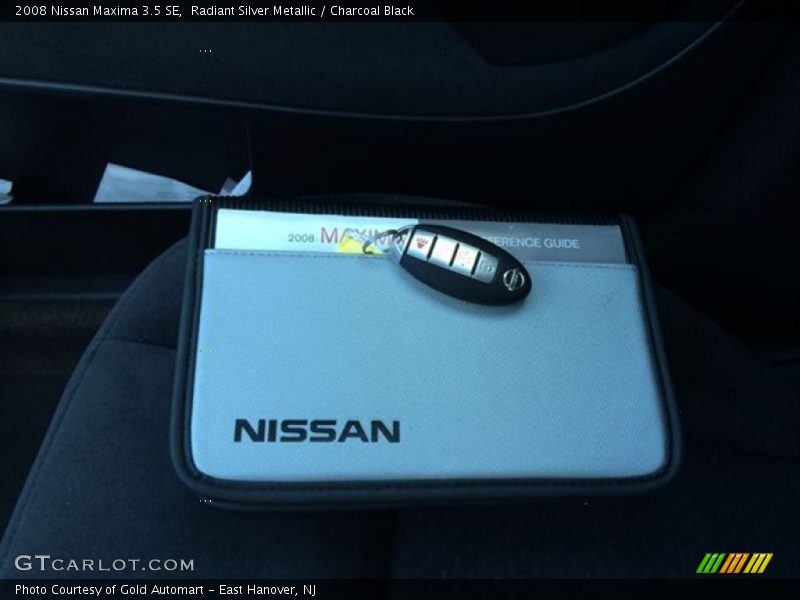 Radiant Silver Metallic / Charcoal Black 2008 Nissan Maxima 3.5 SE