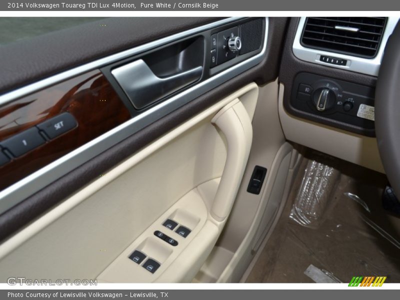 Pure White / Cornsilk Beige 2014 Volkswagen Touareg TDI Lux 4Motion