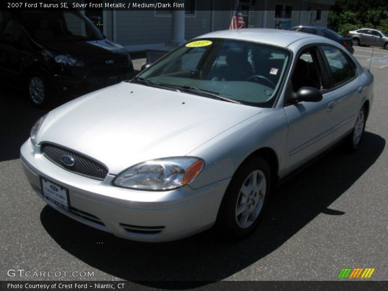 Silver Frost Metallic / Medium/Dark Flint 2007 Ford Taurus SE