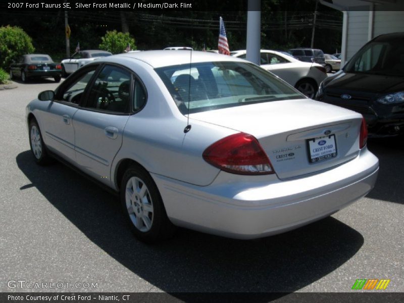 Silver Frost Metallic / Medium/Dark Flint 2007 Ford Taurus SE