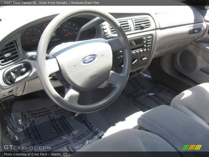 Silver Frost Metallic / Medium/Dark Flint 2007 Ford Taurus SE