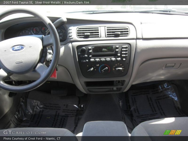 Silver Frost Metallic / Medium/Dark Flint 2007 Ford Taurus SE
