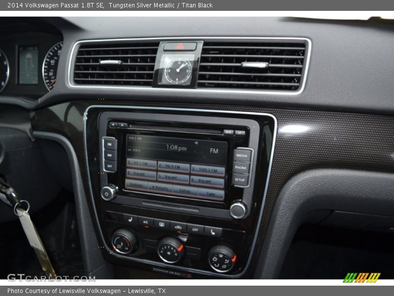 Tungsten Silver Metallic / Titan Black 2014 Volkswagen Passat 1.8T SE