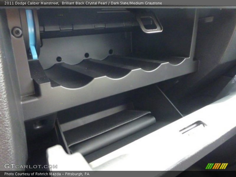 Brilliant Black Crystal Pearl / Dark Slate/Medium Graystone 2011 Dodge Caliber Mainstreet