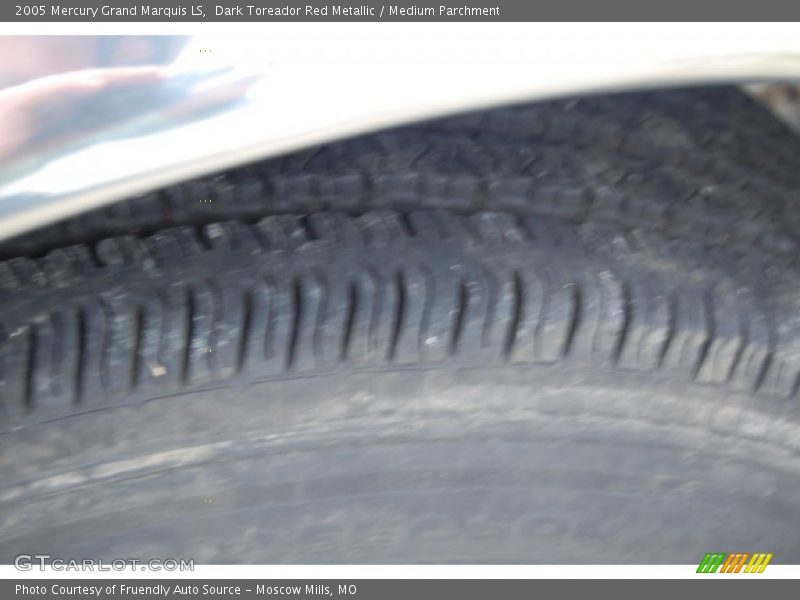 Dark Toreador Red Metallic / Medium Parchment 2005 Mercury Grand Marquis LS
