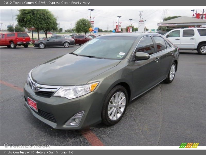 Cypress Green Pearl / Ivory 2012 Toyota Camry XLE V6