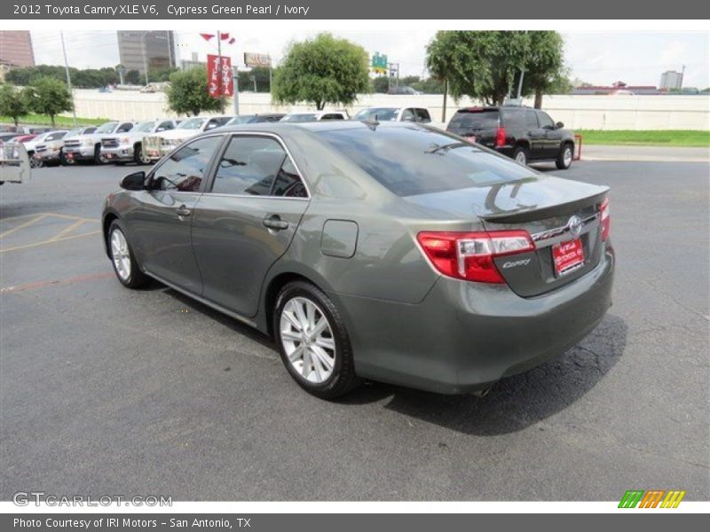 Cypress Green Pearl / Ivory 2012 Toyota Camry XLE V6