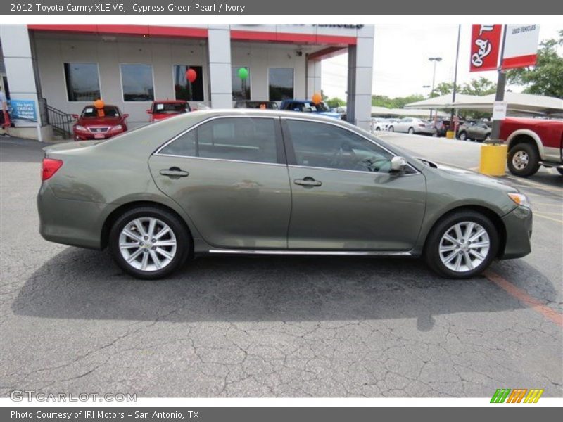 Cypress Green Pearl / Ivory 2012 Toyota Camry XLE V6