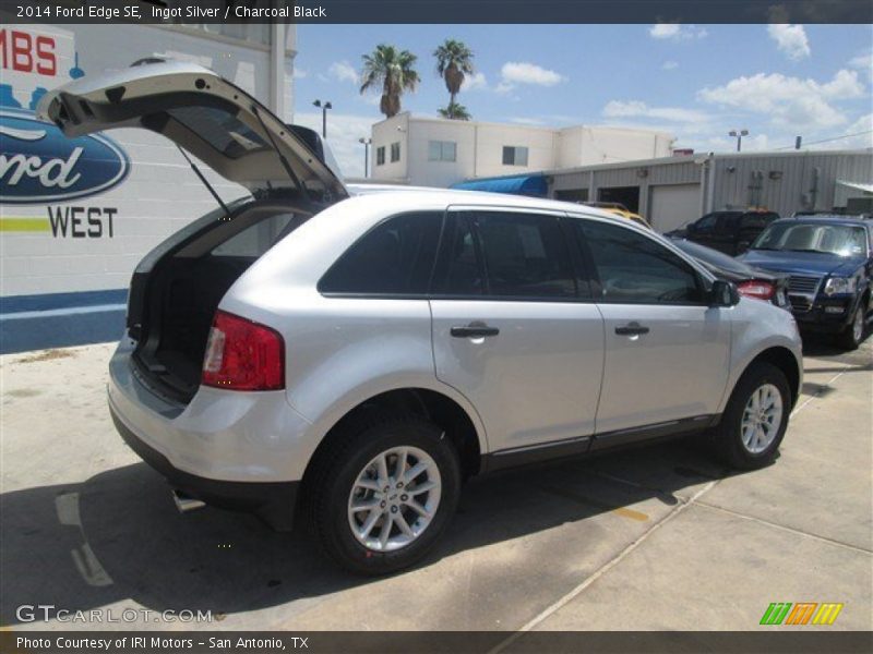 Ingot Silver / Charcoal Black 2014 Ford Edge SE