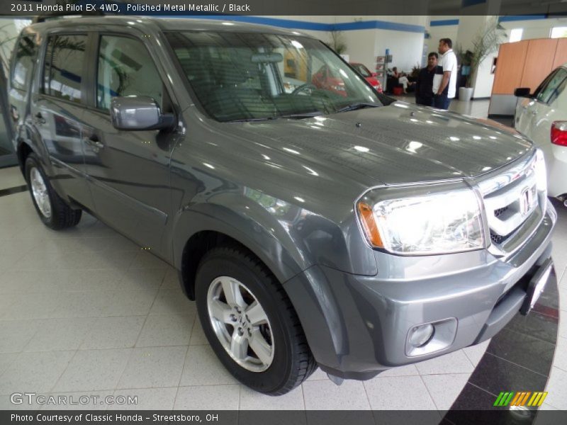 Polished Metal Metallic / Black 2011 Honda Pilot EX 4WD
