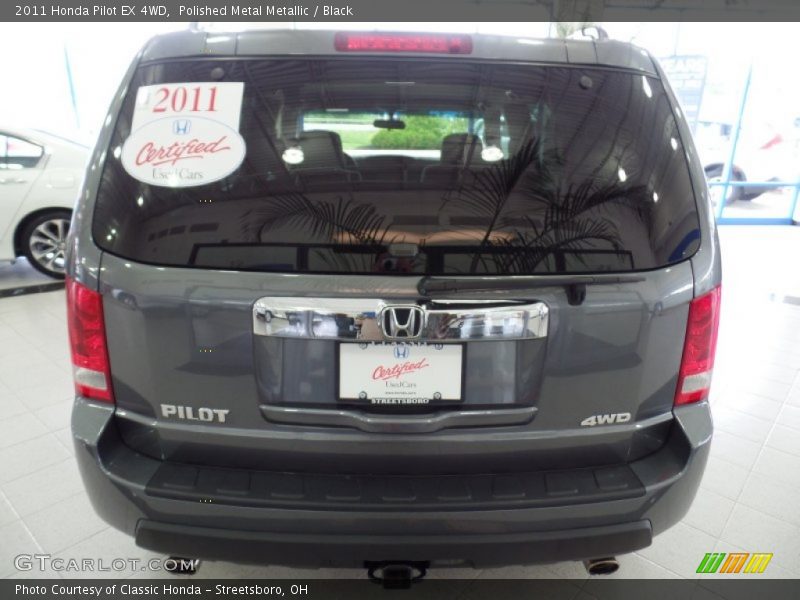 Polished Metal Metallic / Black 2011 Honda Pilot EX 4WD
