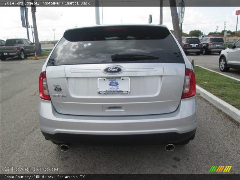 Ingot Silver / Charcoal Black 2014 Ford Edge SE