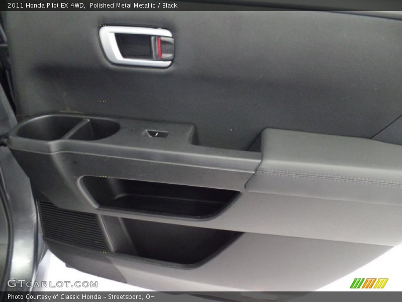 Polished Metal Metallic / Black 2011 Honda Pilot EX 4WD