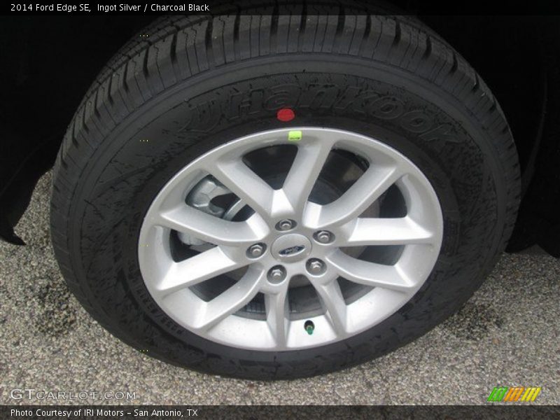 Ingot Silver / Charcoal Black 2014 Ford Edge SE