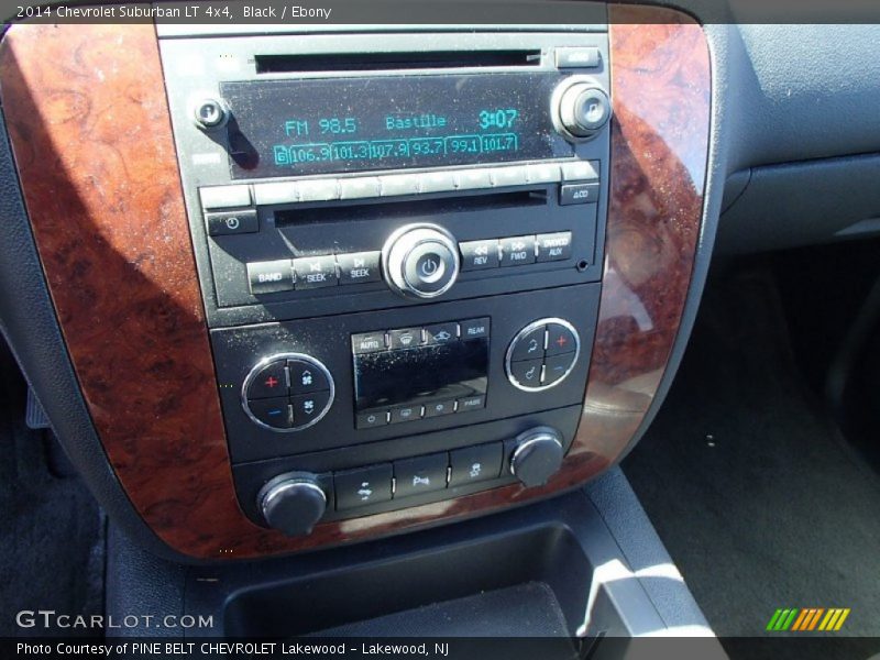 Black / Ebony 2014 Chevrolet Suburban LT 4x4