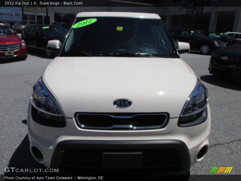 Dune Beige / Black Cloth 2012 Kia Soul 1.6
